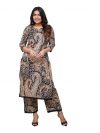 Nermosa Women Viscose Printed Straight Kurta Pant Set